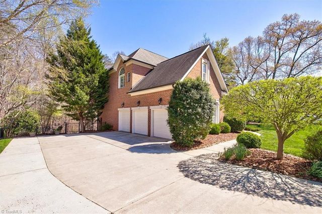 7626 Henson Forest Drive, Summerfield, NC 27358