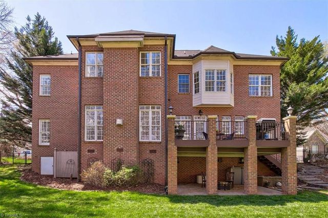 7626 Henson Forest Drive, Summerfield, NC 27358