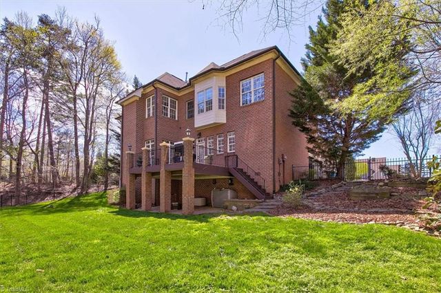 7626 Henson Forest Drive, Summerfield, NC 27358