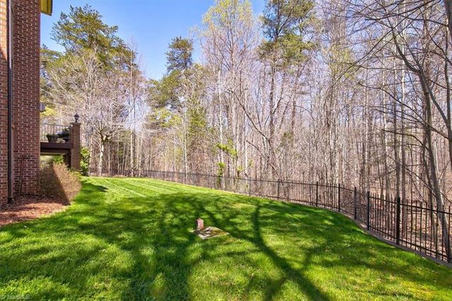 7626 Henson Forest Drive, Summerfield, NC 27358