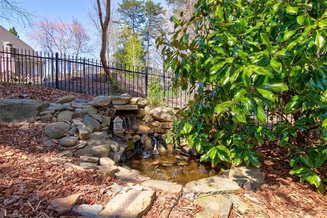 7626 Henson Forest Drive, Summerfield, NC 27358