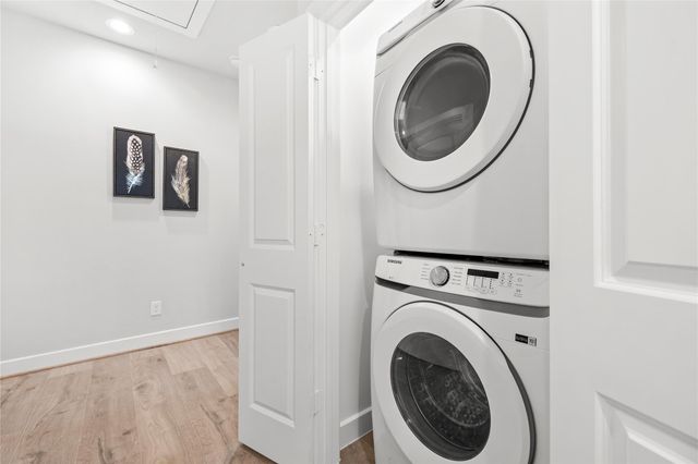 2214 Roozy Lake Lane, Houston, TX 77055