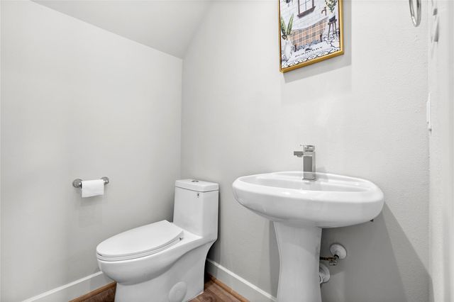 2214 Roozy Lake Lane, Houston, TX 77055