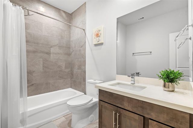 2214 Roozy Lake Lane, Houston, TX 77055