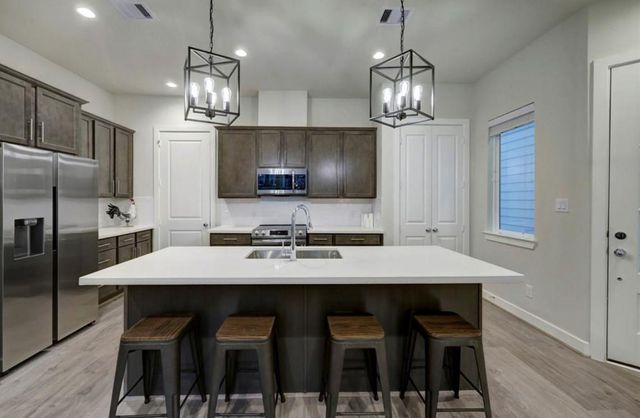 2214 Roozy Lake Lane, Houston, TX 77055