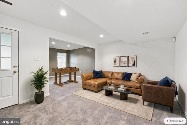 30 N SAVANNA DR, Pottstown, PA 19465