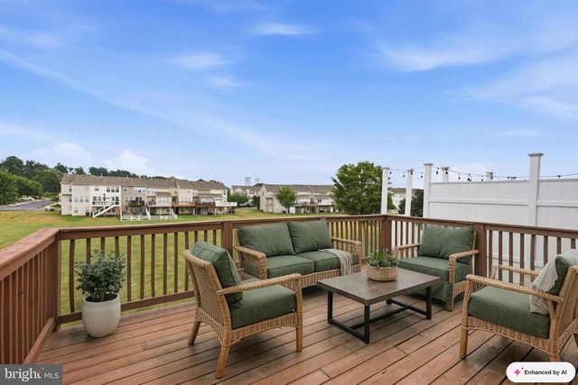 30 N SAVANNA DR, Pottstown, PA 19465