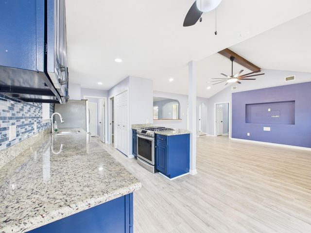 10915 Sagedowne Lane, Houston, TX 77089