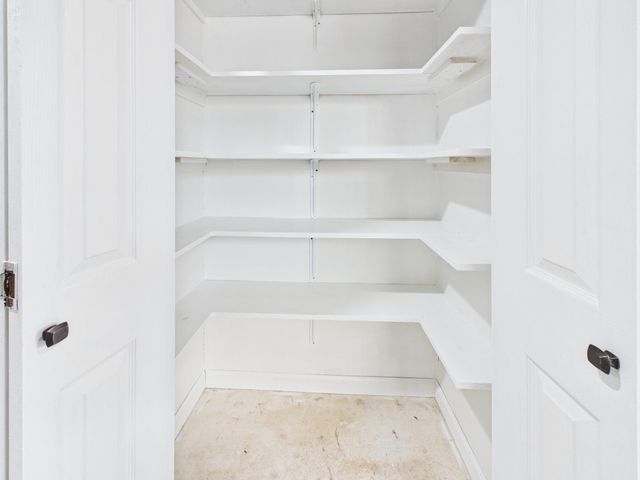 10915 Sagedowne Lane, Houston, TX 77089