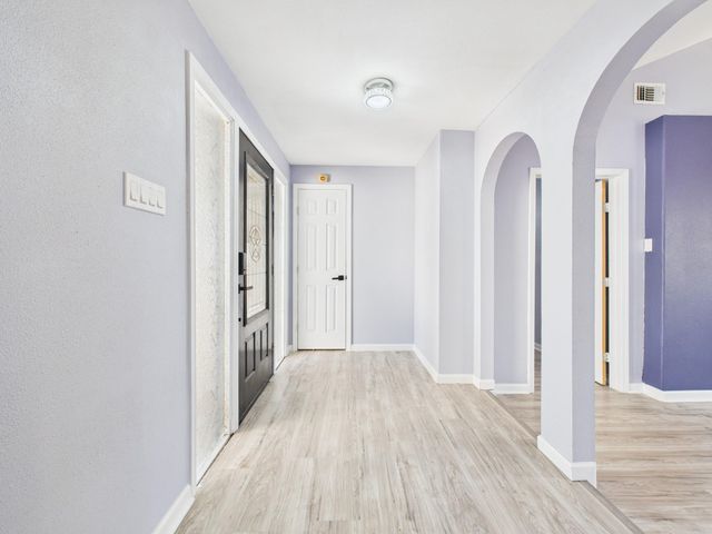 10915 Sagedowne Lane, Houston, TX 77089