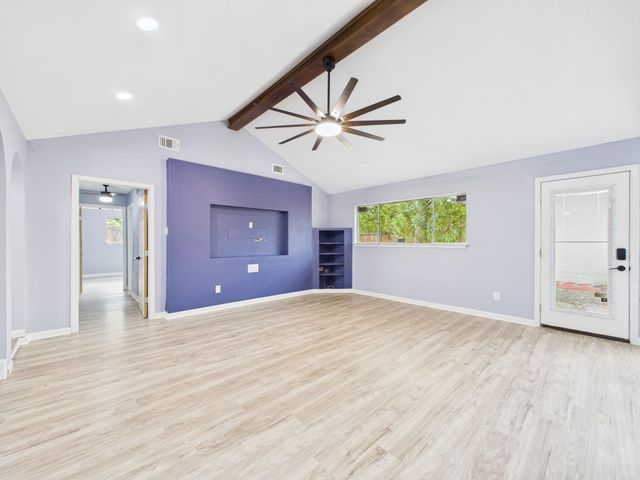 10915 Sagedowne Lane, Houston, TX 77089