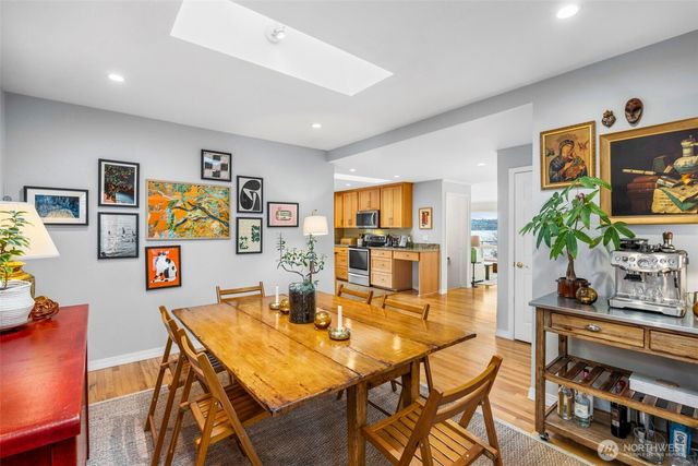 904 N 36th Street, Renton, WA 98056