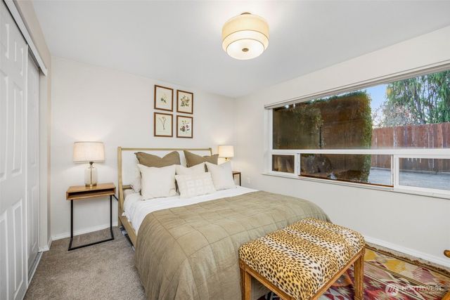 904 N 36th Street, Renton, WA 98056