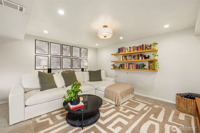 904 N 36th Street, Renton, WA 98056