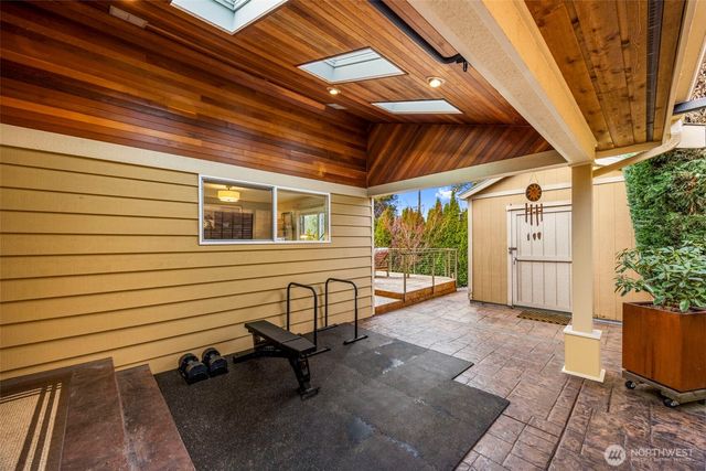 904 N 36th Street, Renton, WA 98056