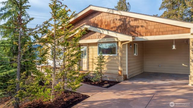 904 N 36th Street, Renton, WA 98056