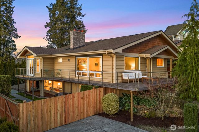 904 N 36th Street, Renton, WA 98056