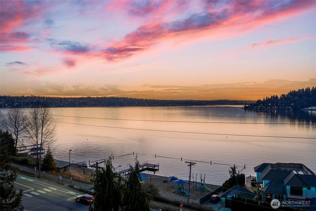 904 N 36th Street, Renton, WA 98056