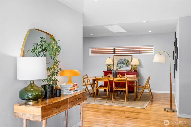 904 N 36th Street, Renton, WA 98056