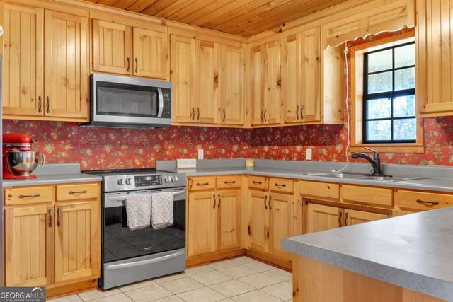 223 Hardy Johnson Road, Fargo, GA 31631