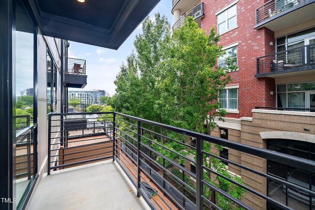 615 W Peace Street 306, Raleigh, NC 27605