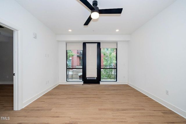 615 W Peace Street 306, Raleigh, NC 27605