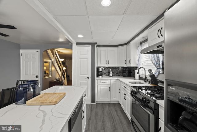 2733 TREMONT ST, Philadelphia, PA 19136