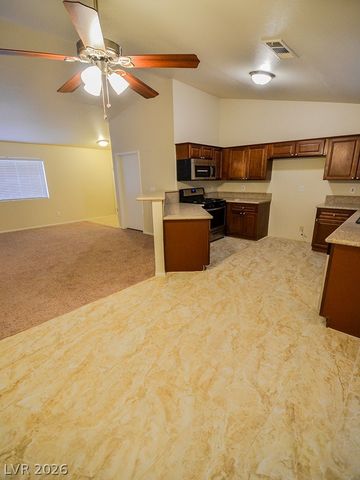 3825 GULLIVER Street, Las Vegas, NV 89115