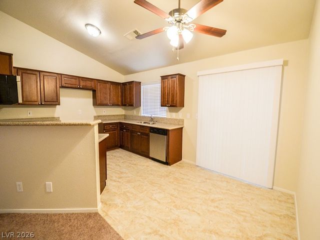 3825 GULLIVER Street, Las Vegas, NV 89115