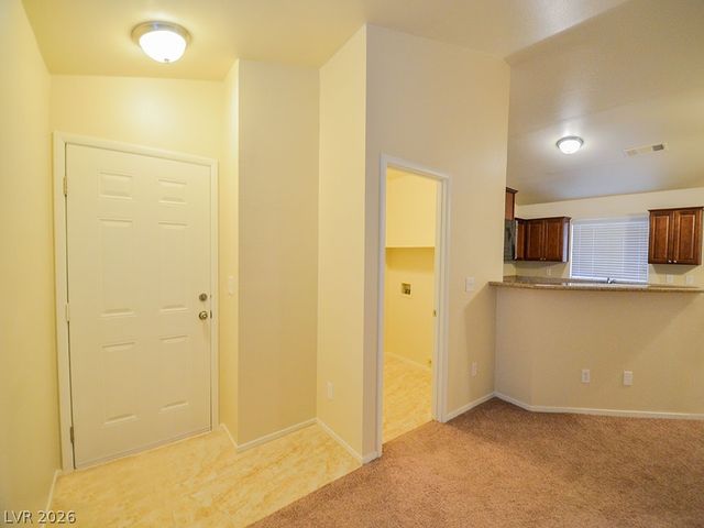 3825 GULLIVER Street, Las Vegas, NV 89115