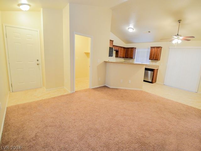 3825 GULLIVER Street, Las Vegas, NV 89115