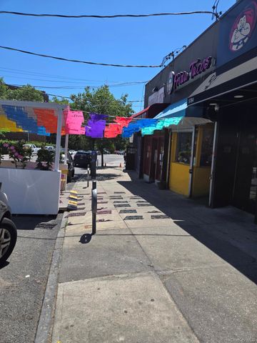 5782 Mosholu Avenue, Bronx, NY 10471