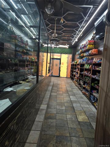 5782 Mosholu Avenue, Bronx, NY 10471