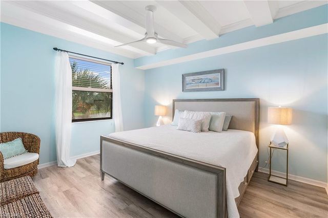 9727 Acqua CT 434, Naples, FL 34113
