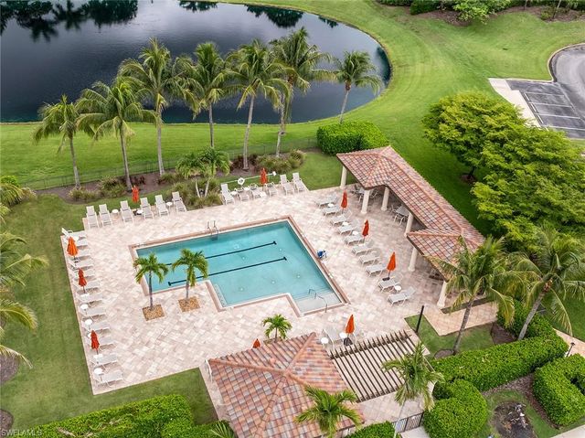 9727 Acqua CT 434, Naples, FL 34113