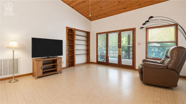 14047 Rocky Dell Hollow Road, Gravette, AR 72736