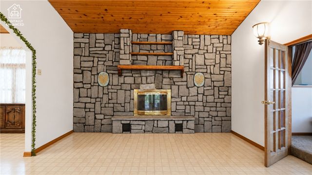 14047 Rocky Dell Hollow Road, Gravette, AR 72736