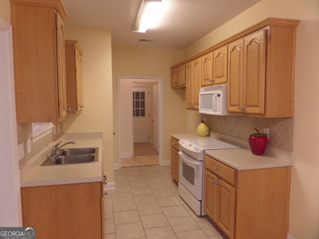 707 Wilmington Place, Warner Robins, GA 31088