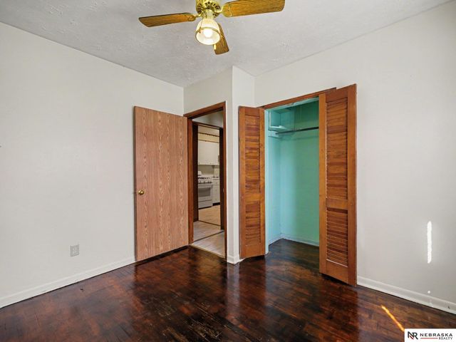 5621 Lake Street, Omaha, NE 68104