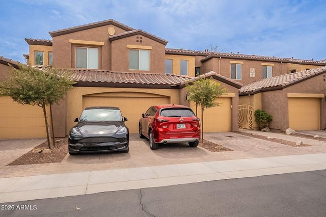 250 W QUEEN CREEK Road 206, Chandler, AZ 85248