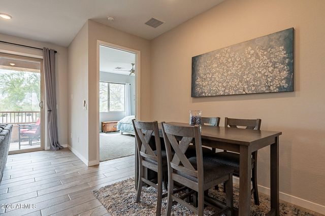 250 W QUEEN CREEK Road 206, Chandler, AZ 85248