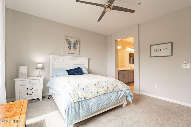 250 W QUEEN CREEK Road 206, Chandler, AZ 85248