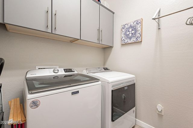 250 W QUEEN CREEK Road 206, Chandler, AZ 85248