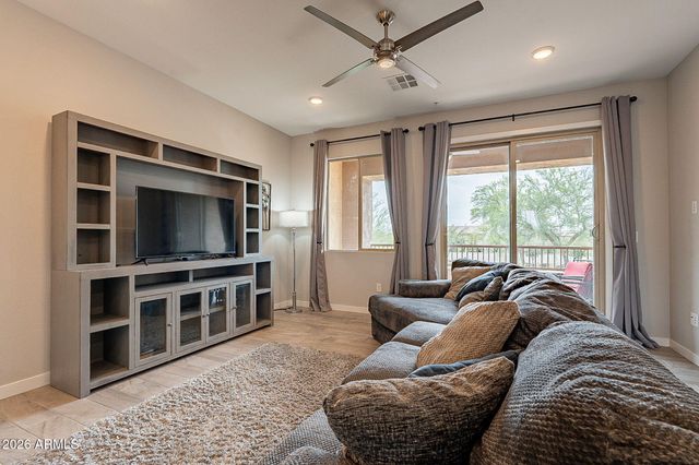 250 W QUEEN CREEK Road 206, Chandler, AZ 85248