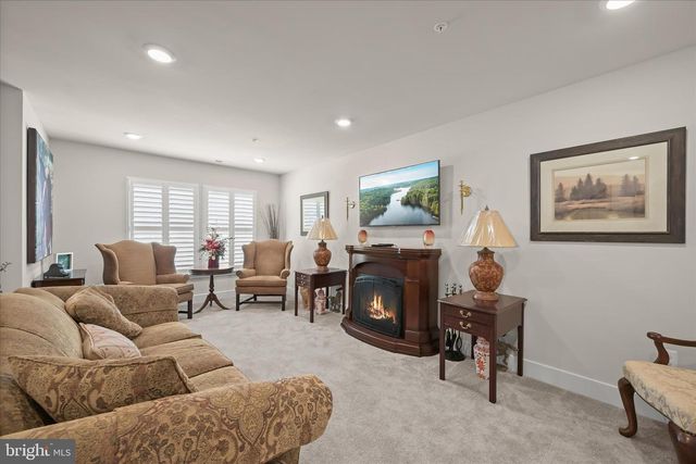 1420 CLINGMANS DOME DR, Frederick, MD 21702