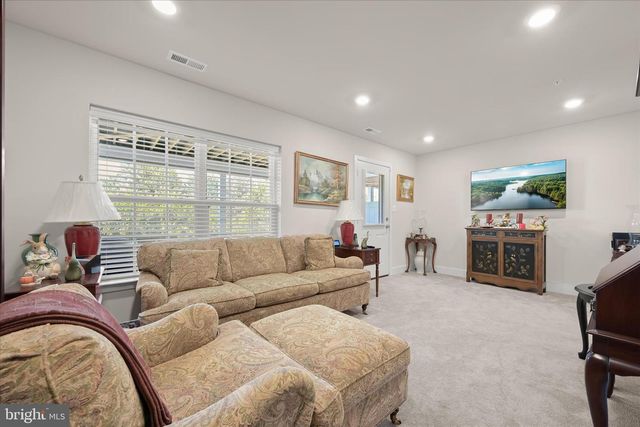 1420 CLINGMANS DOME DR, Frederick, MD 21702
