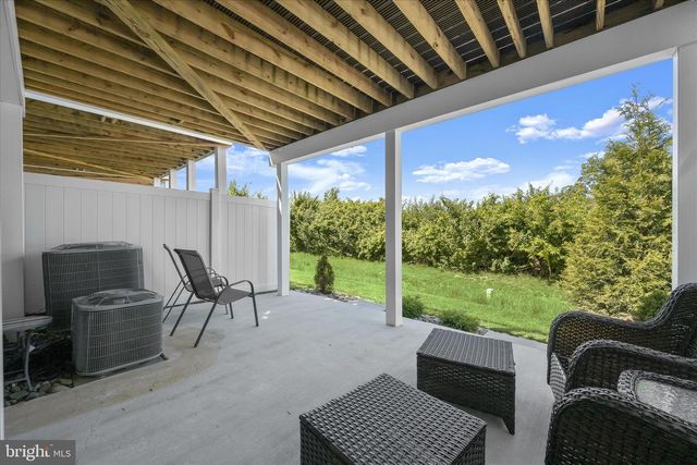 1420 CLINGMANS DOME DR, Frederick, MD 21702