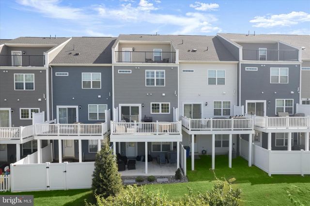 1420 CLINGMANS DOME DR, Frederick, MD 21702