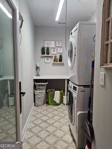 3811 Tommy Lee Cook Road, Newnan, GA 30263