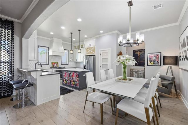 14716 Avignon Lane, Yukon, OK 73099